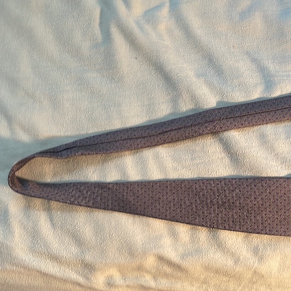 This is a really nice hickey freeman tie - Picture 3 of 4